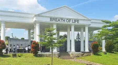 Unit Rumah Abu San Diego Hills Karawang yang dipandu oleh Official Sales Dian Prihantoro